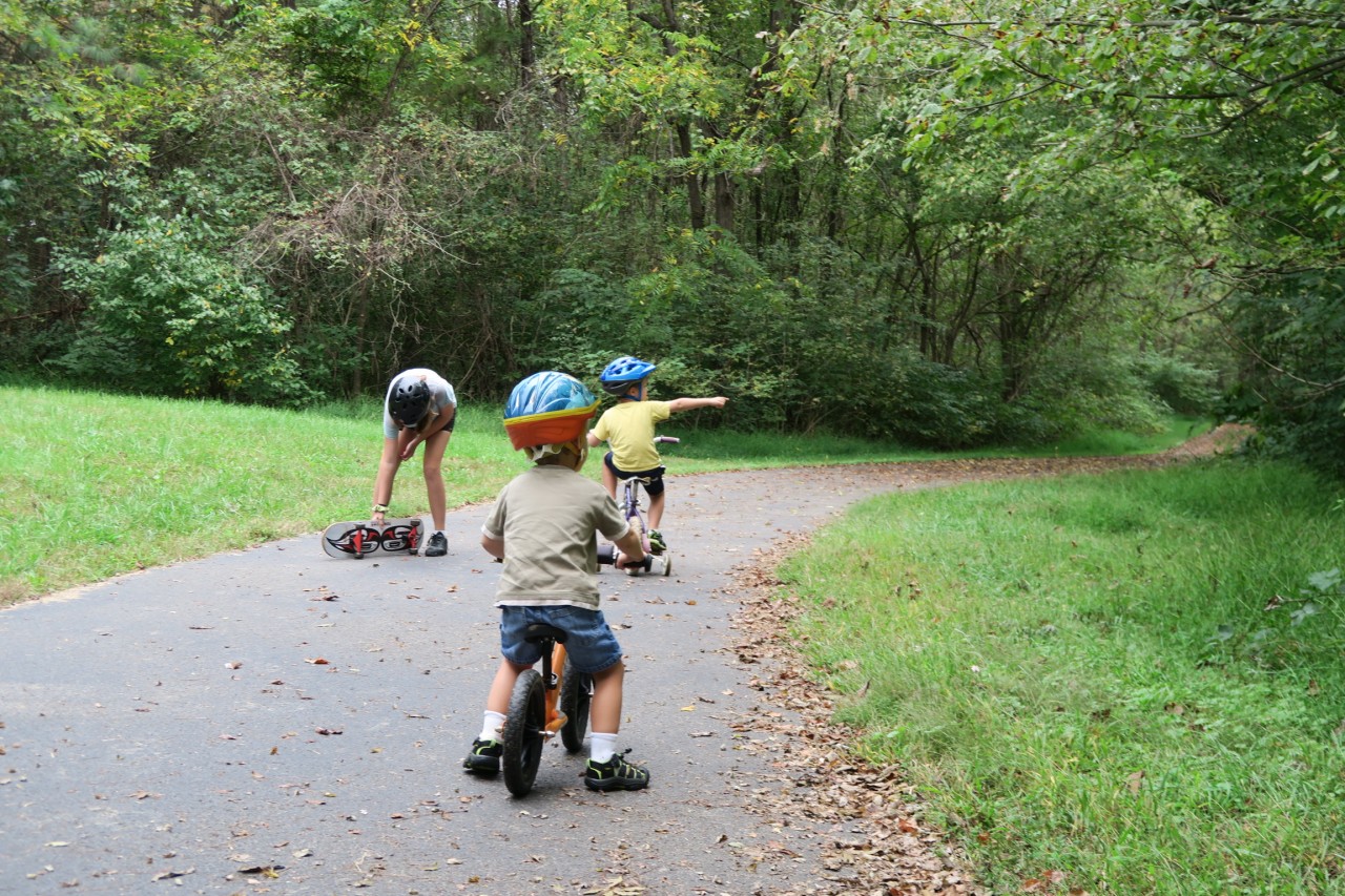 Best Fall Hikes Around Roanoke For Kids Hike 1 Green Hill Park Salem Blog